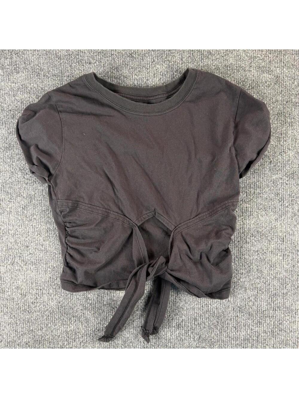 Urban Outfitters Black Crop Top w/ Front Tie Small -‎ Casual, streetwear, summer